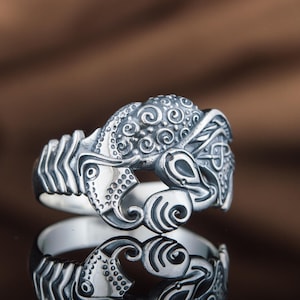 Odin Ravens Norse Ring, Viking Jewelry, Hugin and Munin Ring, Silver Norse Jewelry, Unique Norse Ring, Sandinavian Pattern Signet Ring Gift