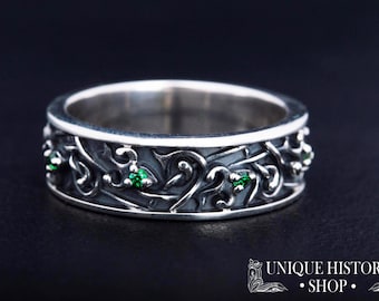 Norse Style Ring with Green Gems, Viking Jewelry, Viking Ornament Rings with Cubic Zirconia, Silver Pagan Rings, Scandinavian Band