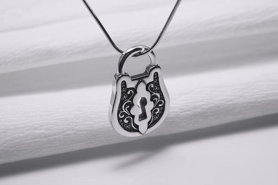 ◆VINTAGE HOLLYWOOD◆ Porte Love Lock Necklace VH2379NE001B Porte Love Lock Necklace Love 锁项链83.00 超值好货| 北美省钱快报