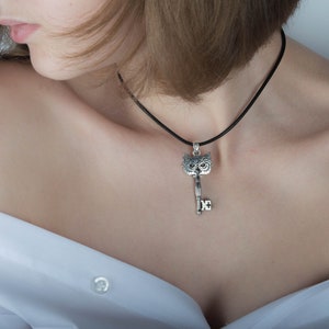 Owl Key Pendant, Silver Bird Ring, Key Necklace with Owl, Animal Jewelry, Skeleton Key Jewelry, 925 Silver Key Charm, Owl Jewelry image 2
