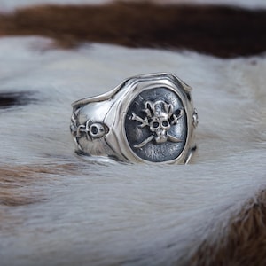 Bague de pirate en argent avec tête de mort et os croisés, signet d'ancre avec symbole Jolly Roger, bijoux de pirate en argent 925, cadeau pour mari marin image 8