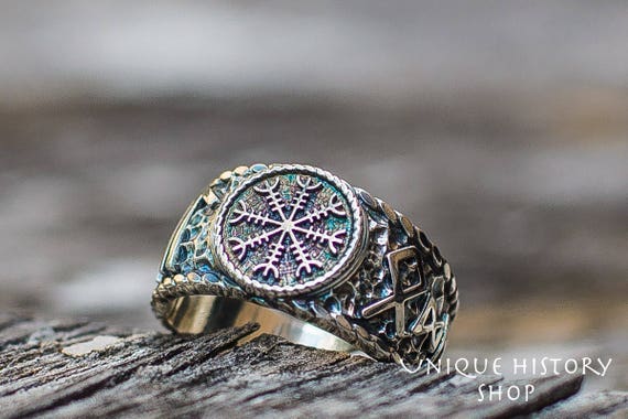 Bague Helm of Awe Bague Viking en argent avec symbole Aegishjalmur et runes Hail Odin Bijoux scandinaves artisanaux avec runes nordiques Etsy France
