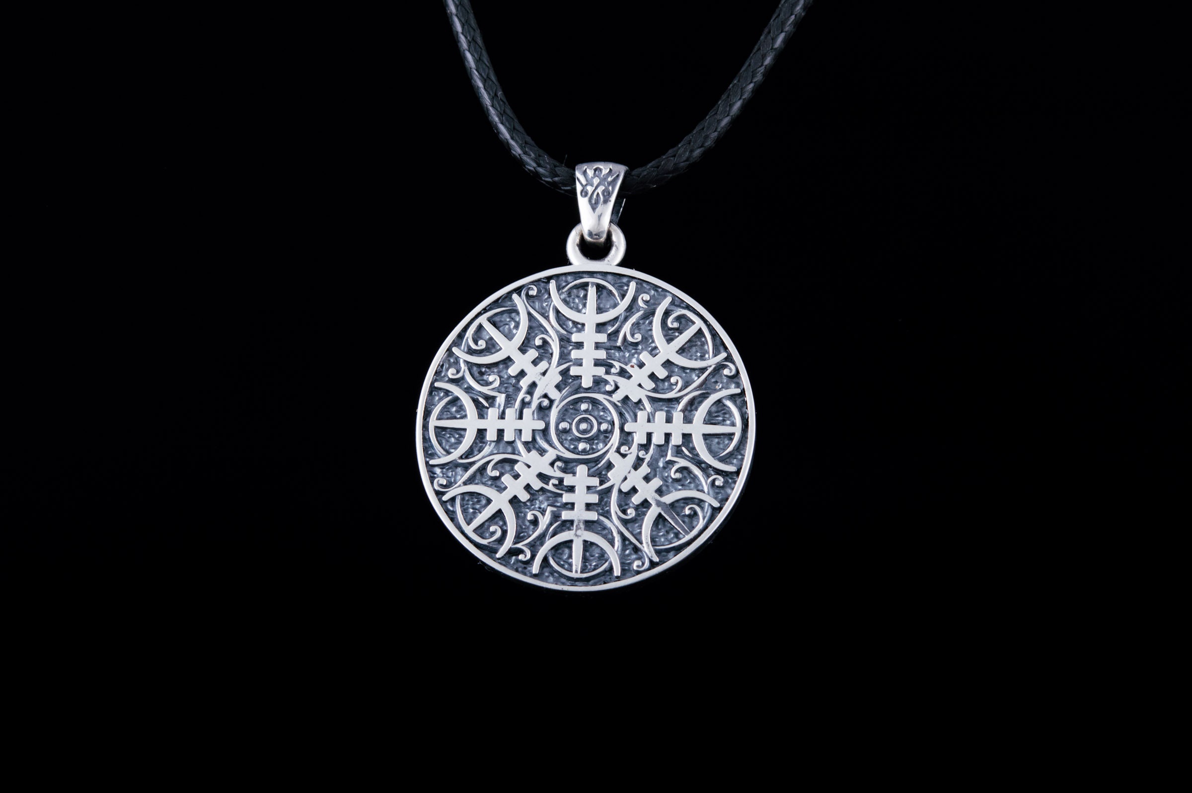 Helm of Awe Pendant Viking Mythology Necklace Viking - Etsy