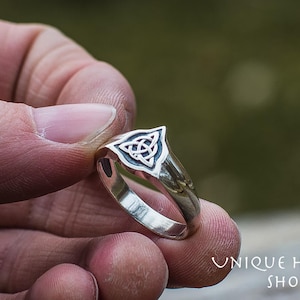 Celtic Knot Ring, Silver Trinity Knot Triquetra, Unique Vintage Norse Wedding Band, Scandinavian Statement Ring with Custom Engraving