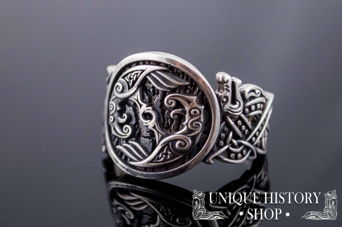 Hugin and Munin Ring Odins Ravens Ring Viking Ring Scandinavian Norse Viking Jewelry with 925 Sterling Silver Hugin and Munin Ring Odins Ravens Ring Viking Ring Scandinavian Norse Viking Jewelry with 925 Sterling Silver