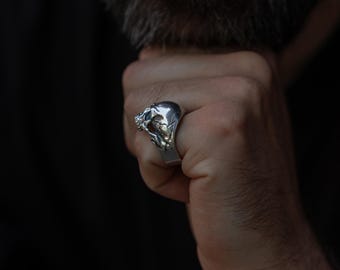 Gothic silver skull signet ring, Halloween chunky ring, spooky season jewelry, unique pirate accessory, boyfriend gift, Black Friday sale