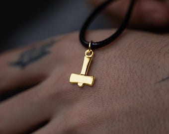 Gold mjolnir pendant, Thors Hammer pendant necklace, Scandinavian jewelry, boyfriend gift, unique Norse Viking jewelry