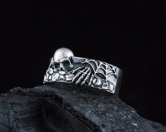 Gothic personalized silver skeleton ring, custom spooky season gift, chunky skull ring, unique Halloween jewelry, boyfriend gift idea
