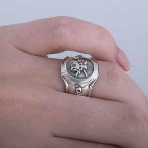 Bague de pirate en argent avec tête de mort et os croisés, signet d'ancre avec symbole Jolly Roger, bijoux de pirate en argent 925, cadeau pour mari marin image 2