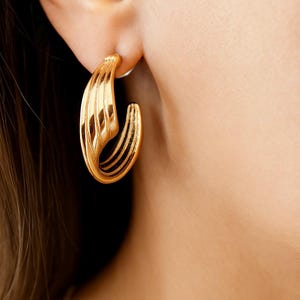 LAST ONE!! | Chunky Textured Twisted Stud Hoops | 18k Gold | Golden Half Hoops | C Shape Open Hoops | 25mm | 9mm Thick Wide Side