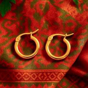 15 mm kleine goldene Creolen | Hypoallergen Ohrringe | Kleine goldene Creolen | Boho Moderne Ohrringe | Kleine Creolen | Unisex | Empfindliche Ohren
