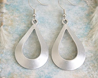 Silver Dangle Earrings | Bohemian Jewelry | Rustic Earrings | Metal Earrings | Hammered Earrings | Boho Ethnic Earrings | Artisan Jewelry