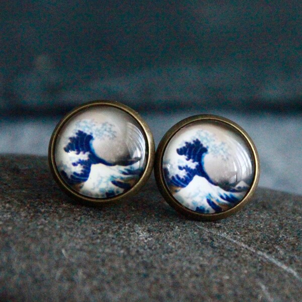 Meereswellen Cabochon Ohrringe | Hokusai Große Welle | Japanischer Stil Ohrringe | Blau und Bronze Ohrringe | Original Boho ethnischen Schmuck