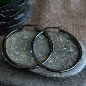 Mens tungsten hoop earrings 2025