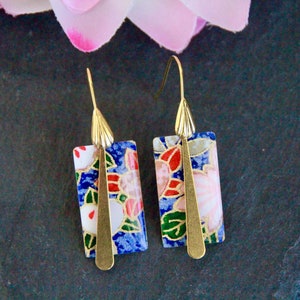 Blumen Ohrringe | Japanisches Papier auf Metall Charm Ohrringe | Einzigartiger handgemachter Schmuck | Elegante Statement Ohrringe