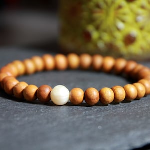 Pearl and Sandalwood Bracelet | Sandalwood Freshwater Pearl Stretchy Bracelet | 6mm | Bohemian Jewelry | Natural Fine Wood Beads Bracelet