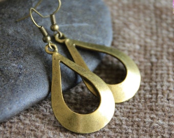 Bronze Dangle Earrings | Bohemian Jewelry | Rustic Metal Earrings | Boho Hammered Bronze Earrings | Original Artisan Ethnic Jewelry