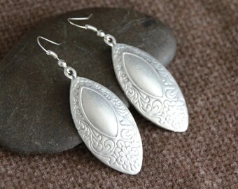 Silver Flower Embossed Bohemian Earrings-Antique Silver-Hammered Silver Dangle Earrings-Metal Earring-Yoga Ethnic Jewellery-Original Earring
