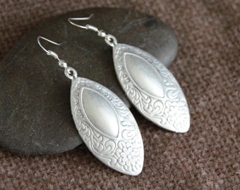Bohemian Silver Embossed Flower Earrings | Antique Silver | Hammered Silver Metal Earrings | Original Handmade Boho Summer Ethnic Jewellery