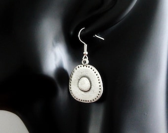 Boho Silver Earrings | Antique Silver | Hammered Round Silver Charm Dangle Earrings | Light Metal Earrings | Original Ethnic Jewellery