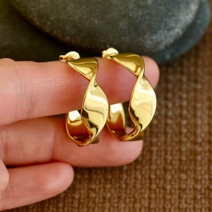 Chunky Twisted Hoops | 18k Gold | Half Hoops | C Shape Open Hoops | Studs | 25mm | 10mm Thick Wide Side | Boho Elegant Original Studs