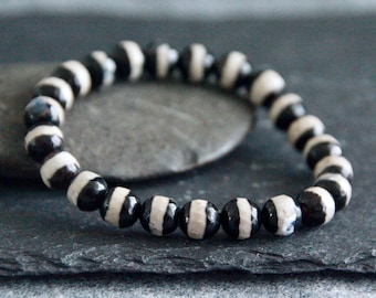 DZI Agate Bracelet | Ethnic Tibetan Bracelet | 8mm | Stretchy Gemstone Bracelet | Unisex | Original Organic Natural Jewelry