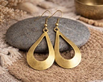 Bronze Dangle Earrings | Bohemian Jewelry | Rustic Metal Earrings | Boho Hammered Bronze Earrings | Original Artisan Ethnic Jewelry