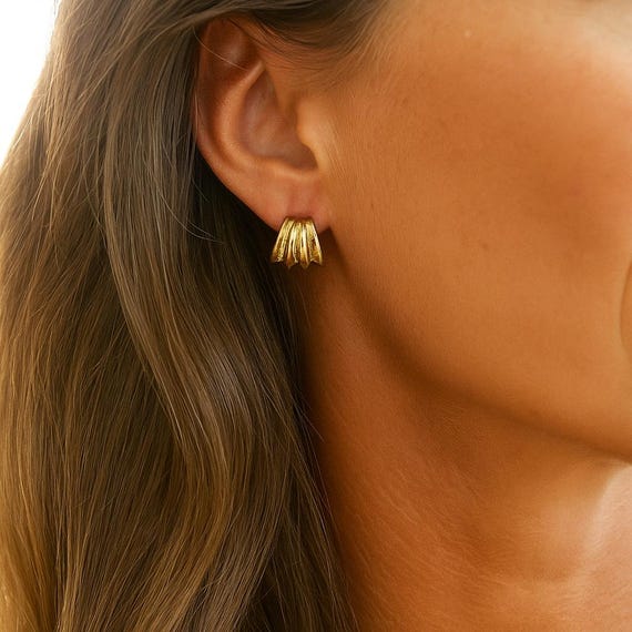 Gold Wire Studs 18k Gold Leaf Earrings 13x12mm Elegant