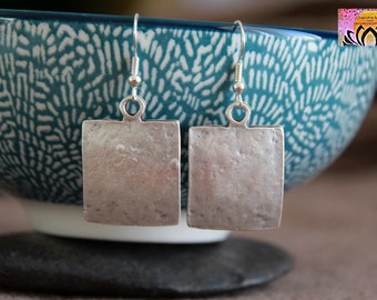 Square Silver Earrings | Antique Silver | Hammered Silver Dangle Earrings | Original Yoga Boho Ethnic Jewellery | Rustic Metal Earrings