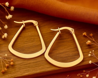 Flat Edge Hoops | 27x28mm | 18k Gold on Hypoallergenic Stainless Steel Earrings | Flat Side | Original Earrings