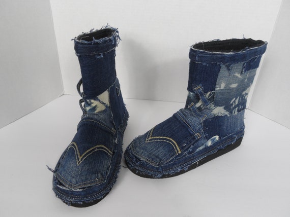 denim levi boots