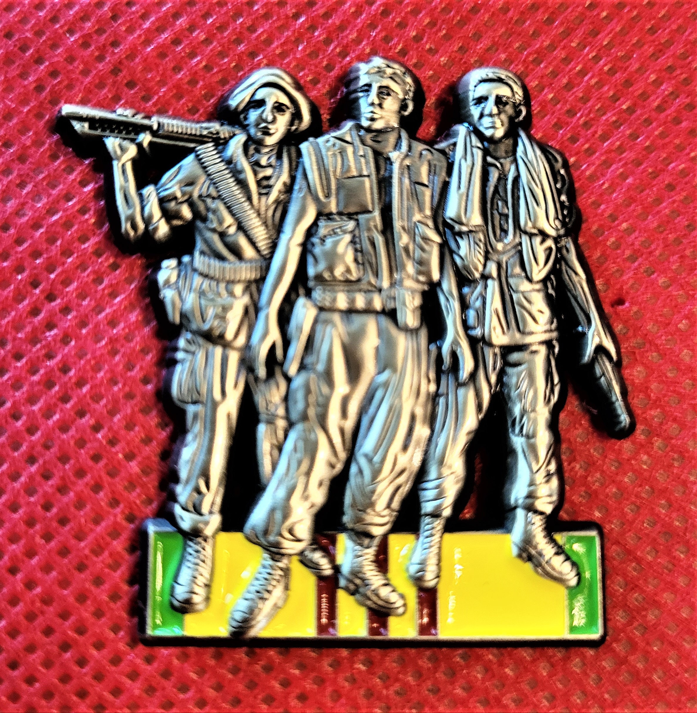 vietnam war  ピンバッチ $_57.JPG?set_id=880000500F