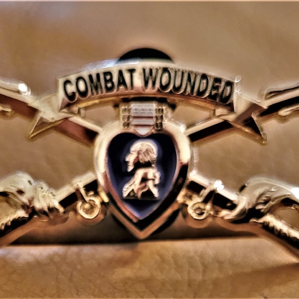 Combat Wounded US Cavalry Crossed Swords pin