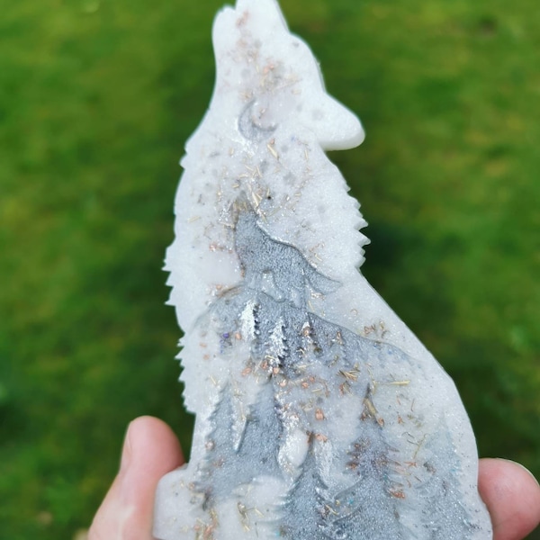 Crystal Resin Art Orgonite Crystal Wolf Wilderness Wolf (White Shimmer) Arctic Wolf  Gift for Him or Gift Mothers Day