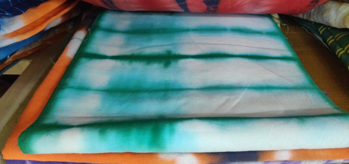 Shibori Tie Dyed Green White Itajime Technique Circle Design Etsy