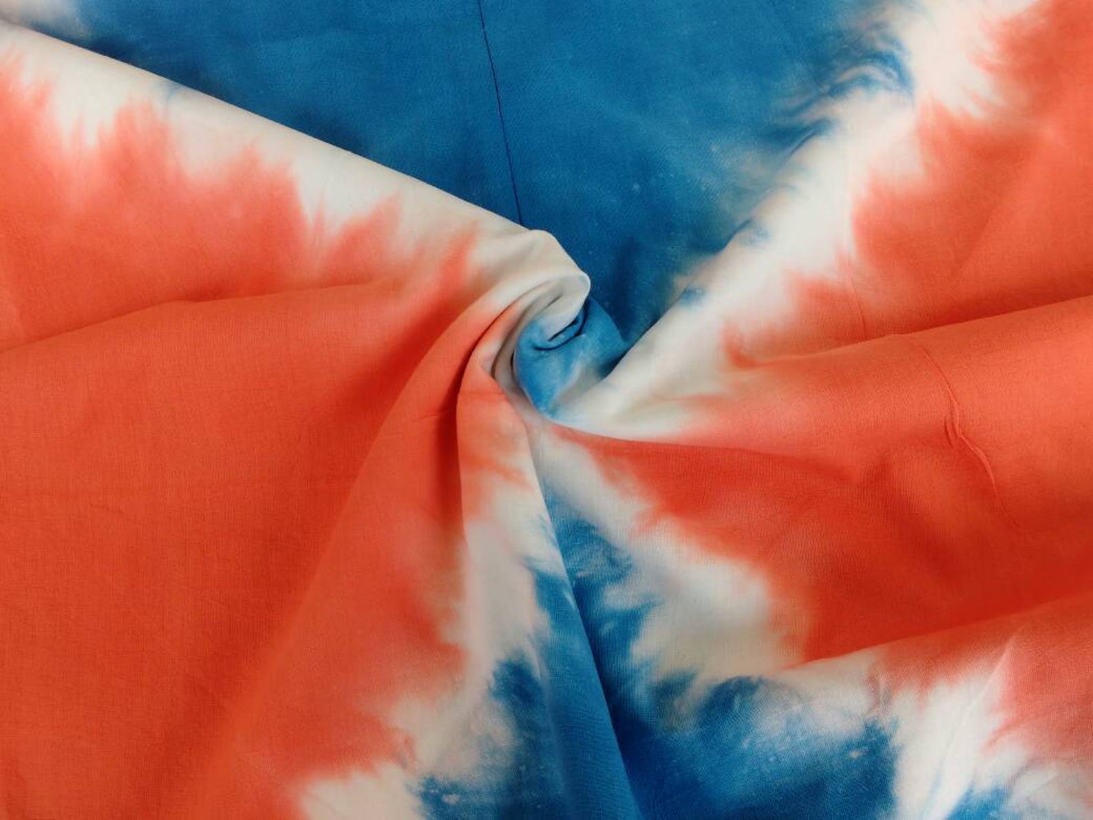 Shibori Tie Dyed Indigo Blue Itajime Technique Criscros Etsy