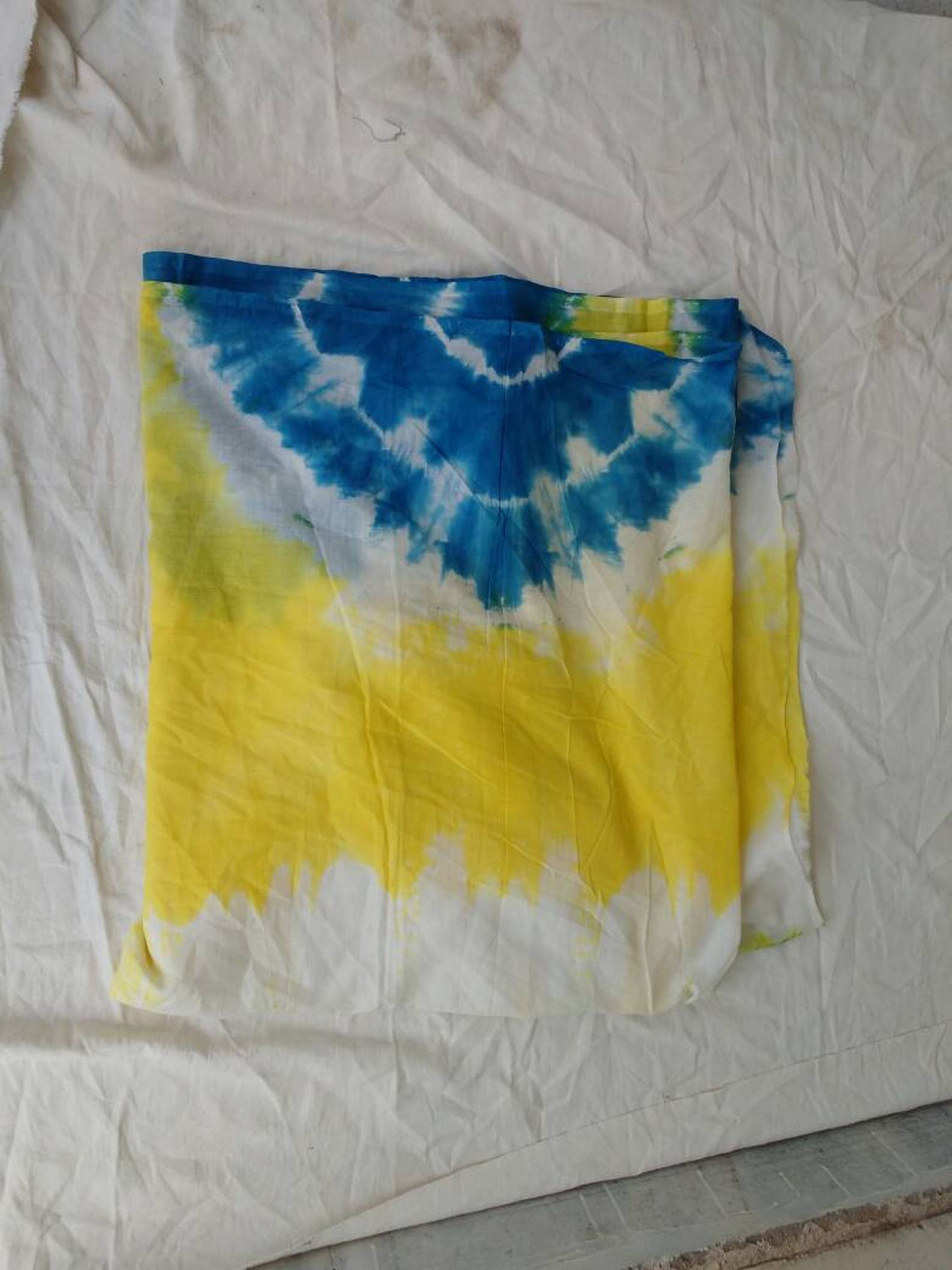 Shibori Tie Dyed Indigo Blue Itajime Technique Criscros Etsy