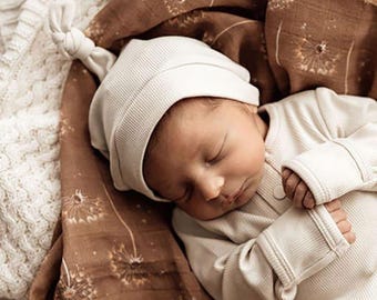 Organic Cotton Knotted Baby Beanie - GOTS Certified (0-6 Months)