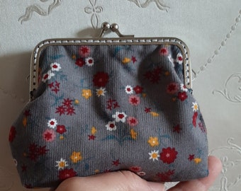 Genähte Clipbörse Portmonnaie Etui Münztasche kleines Täschchen grau Blümchen für Damen/Mädchen