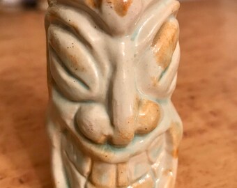 Taza Aku 'Aku #20 Tiki shot de Zigi Tiki