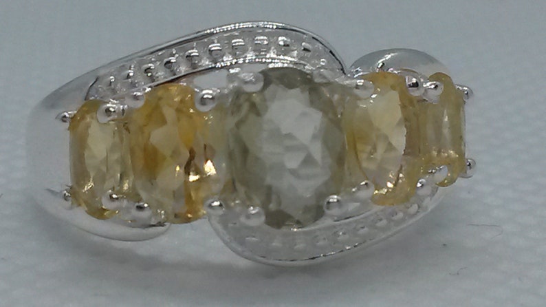 Natural Turkish colour change diaspore and citrine band ring