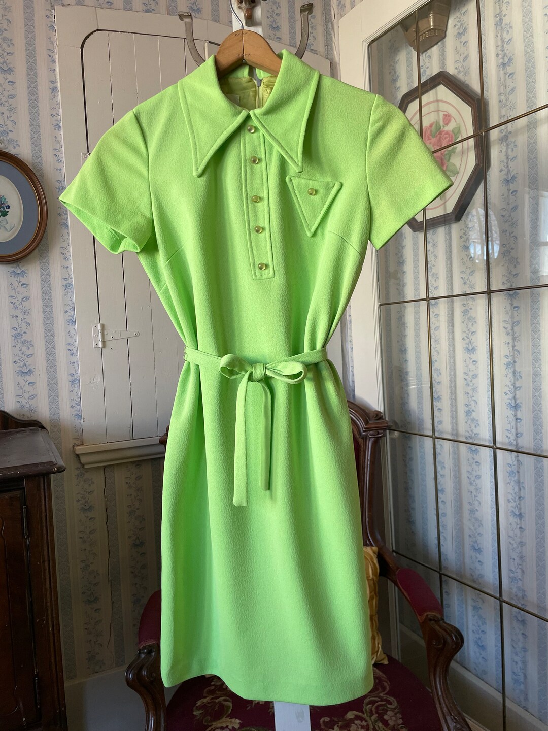 lime green knitted dress Vintage Dress, Green (C381), Green Short Sleeved Dress, Lime Green Knit Dress, Dress With Pointy Collar, Summer Dress Dress pastel