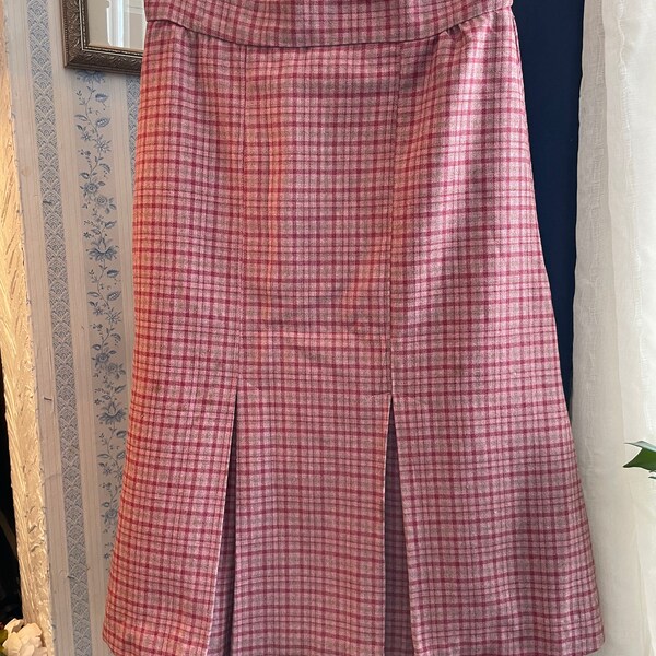 Pusch Ridge Stitched Down Kick Pleat Skirt