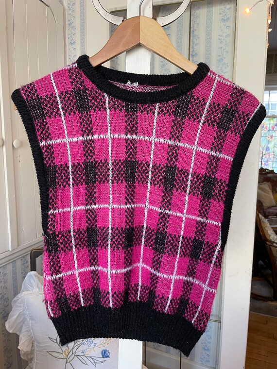 Pink argyle sweater vest 2025