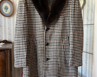 Vintage Checked Coat, Black and Beige Overcoat (C663