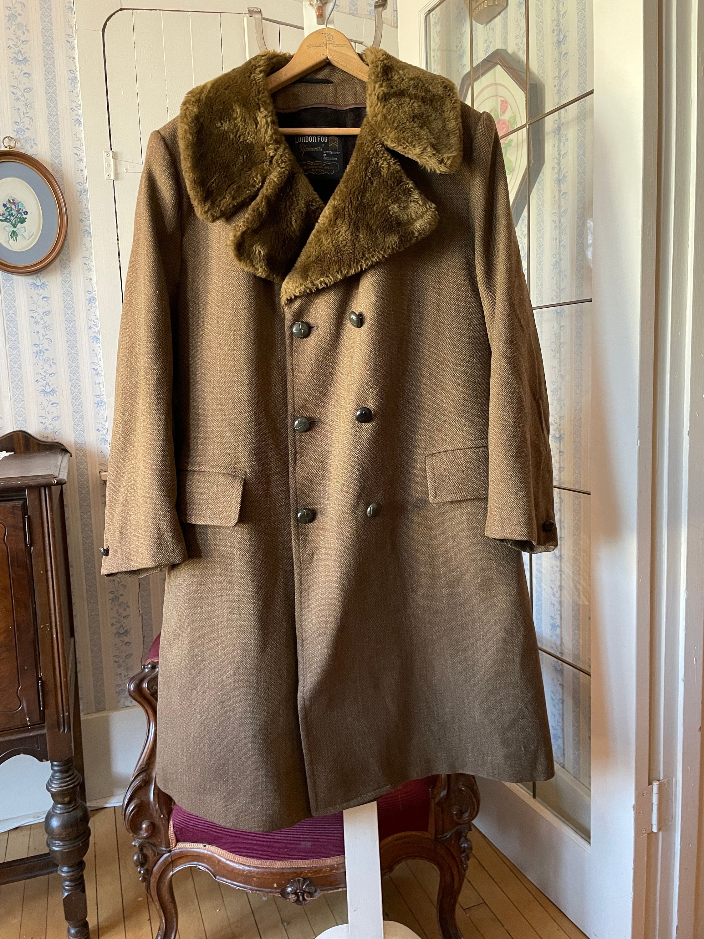 Vintage Brown Coat, Brown Wool Overcoat C405, London Fog Long Coat, Brown Winter Coat, Double Breasted Wool Overcoat With Faux Fur Collar - Etsy Vintage Brown Coat, Brown Wool Overcoat C405, London Fog Long Coat, Brown Winter Coat, Double Breasted Wool Overcoat With Faux Fur Collar - Etsy