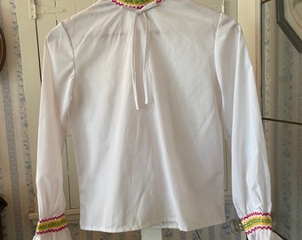 Vintage white blouse, embroidered white top (C111), white cotton blouse with red yellow green hand embroidery on ruffled collar and cuffs