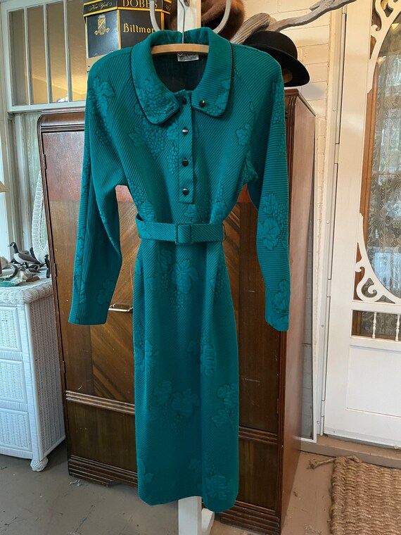 8112 Dress in Green/Black