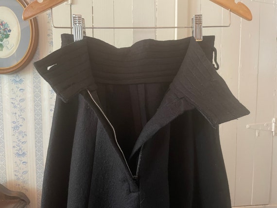 Vintage full black skirt, black wool felt circle … - image 9