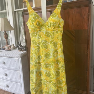 Vintage summer dress, sleeveless dress (B466), yellow, green and white floral